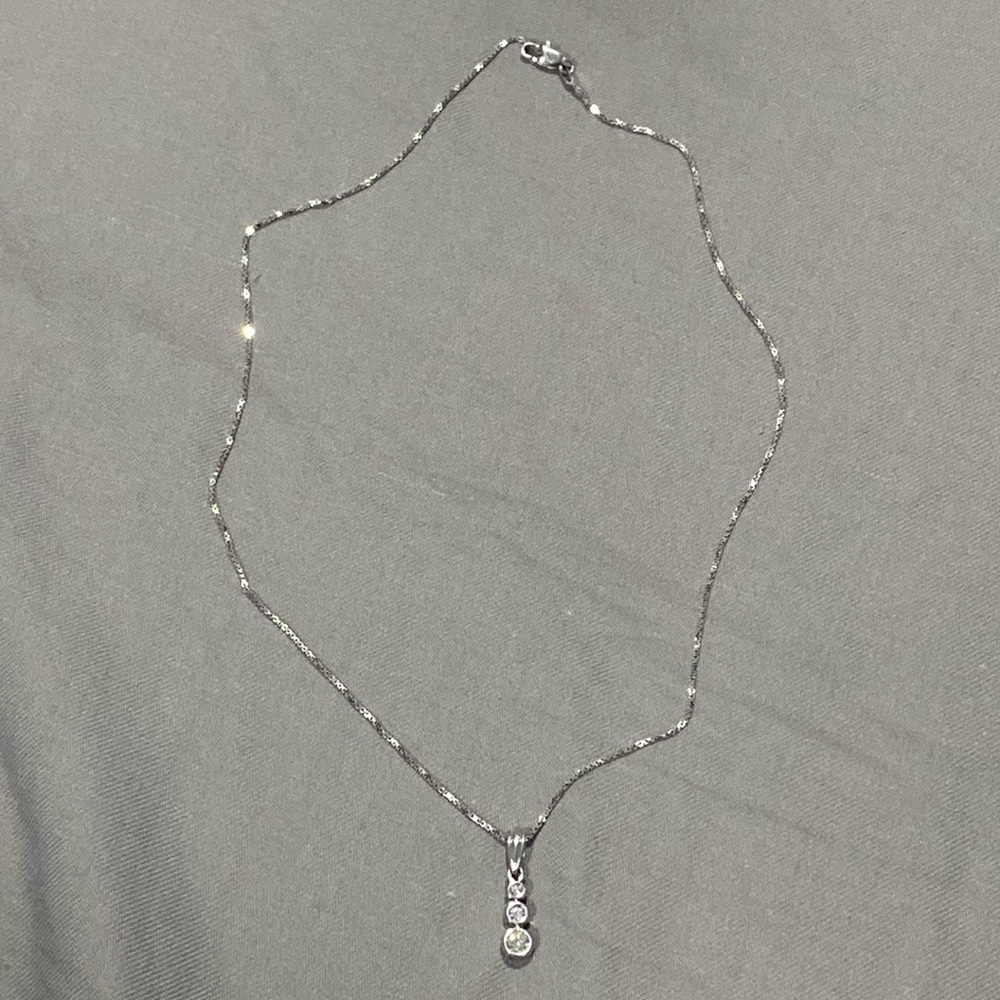 Beautiful necklace *used once*